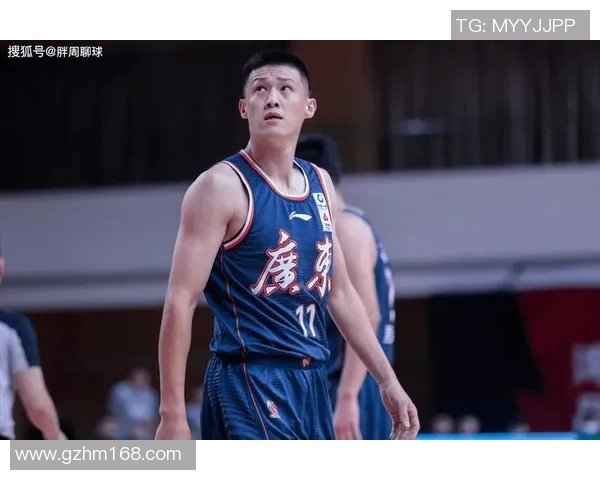 周鹏：从篮球场上的传奇到生活中的坚韧榜样，见证奋斗与荣耀的旅程